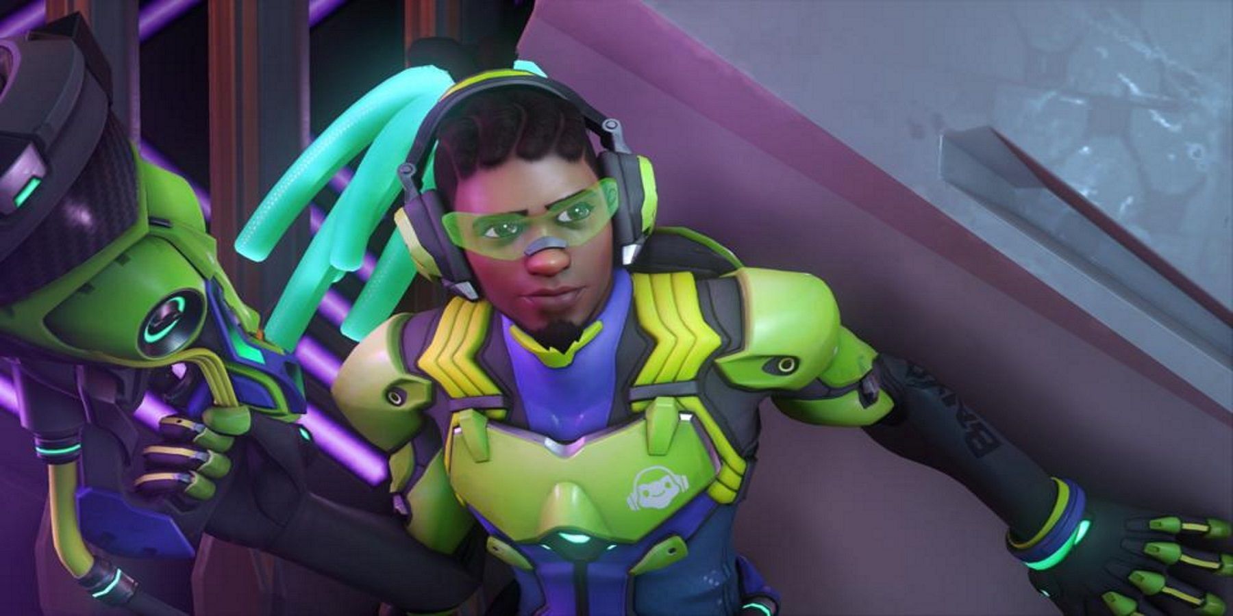 A Lucio player's quick thinking along with a bit of luck beats out a Roadhog in Overwatch 2 match.