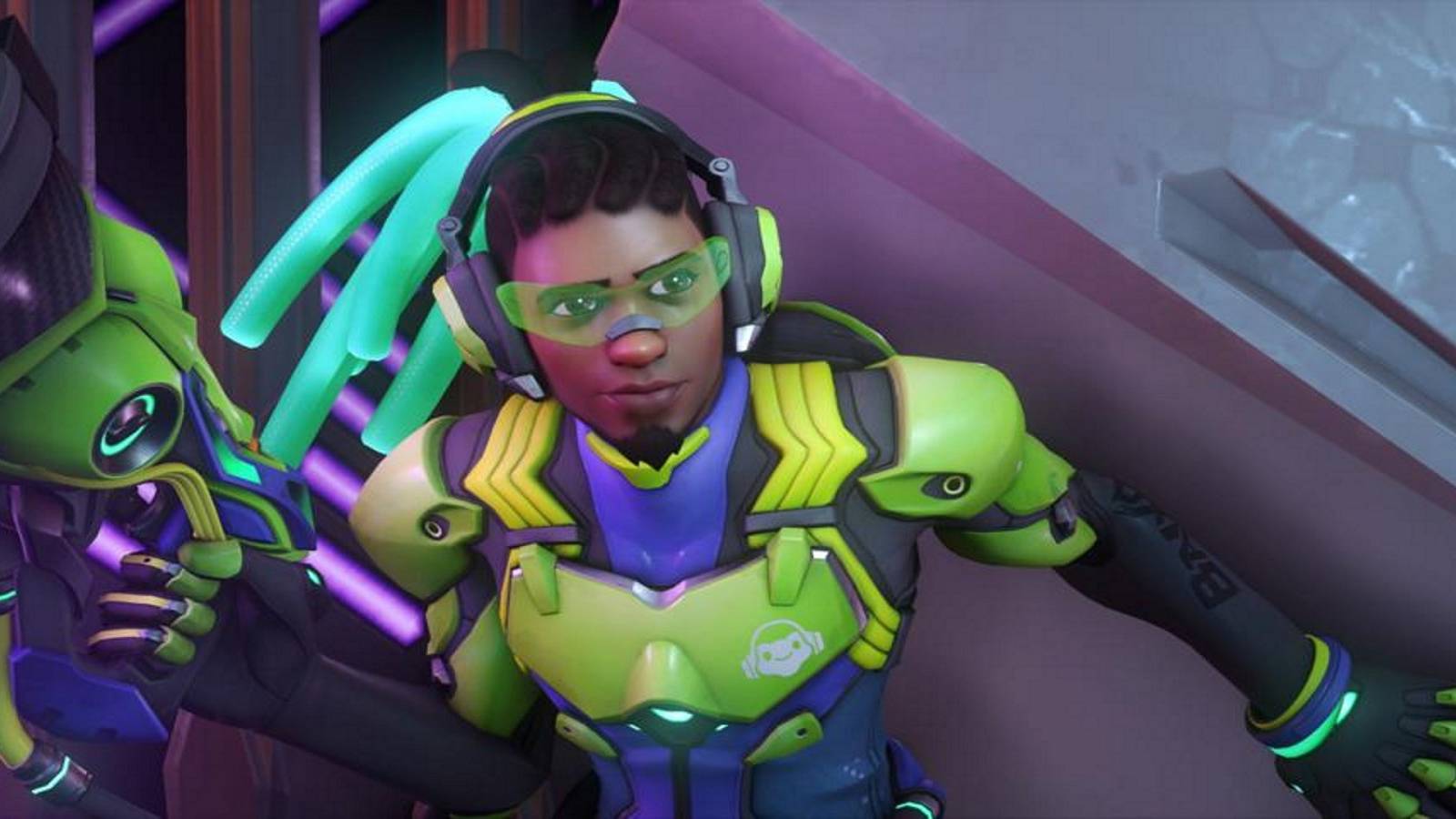 A Lucio player's quick thinking along with a bit of luck beats out a Roadhog in Overwatch 2 match.