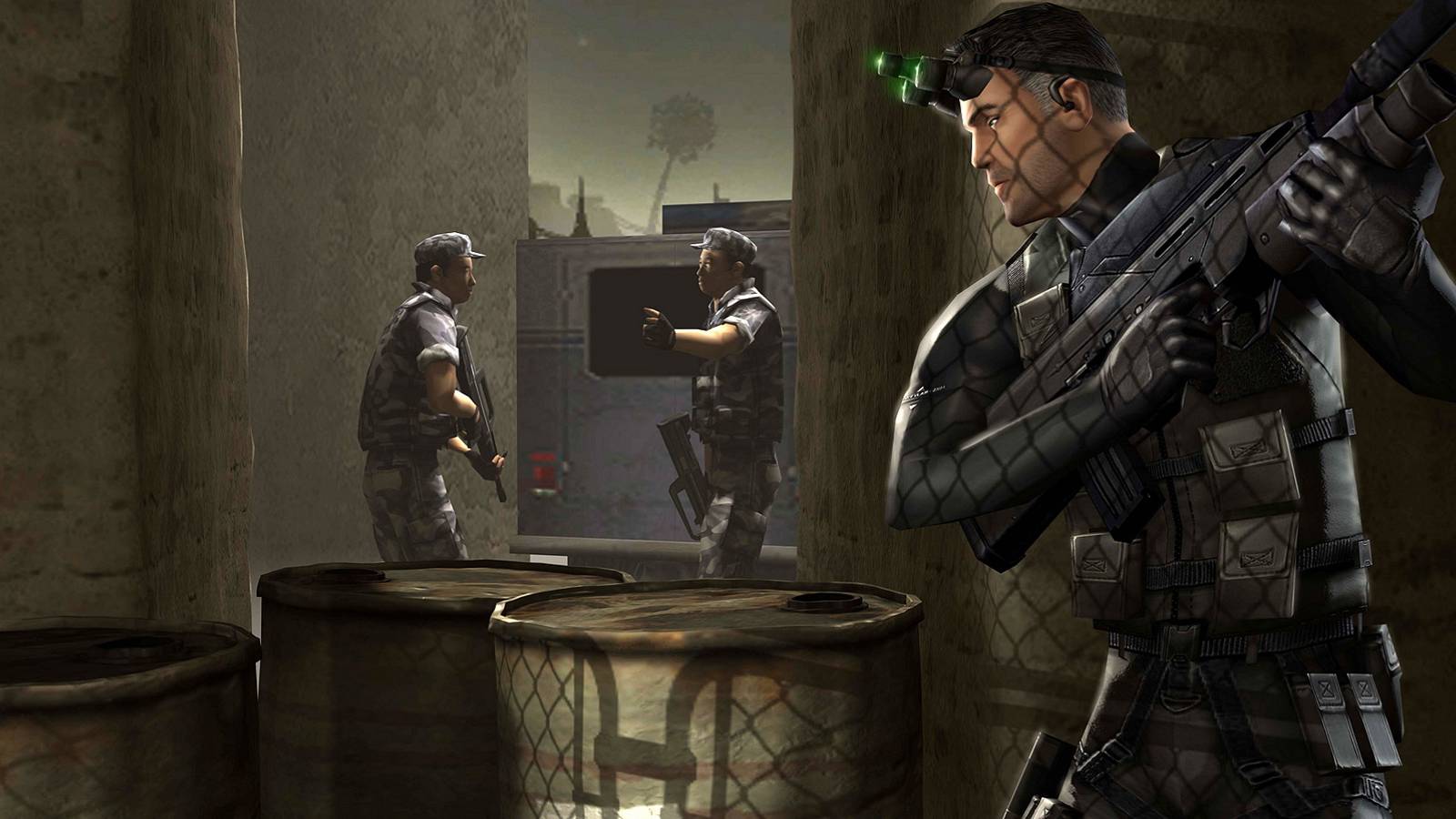 Image from Splinter Cell showing Sam Fisher hiding behind a wall while guards patrol nearby.