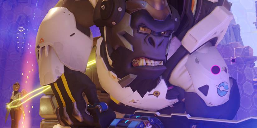 Mercy Healing Winston inside a bubble Overwatch 2