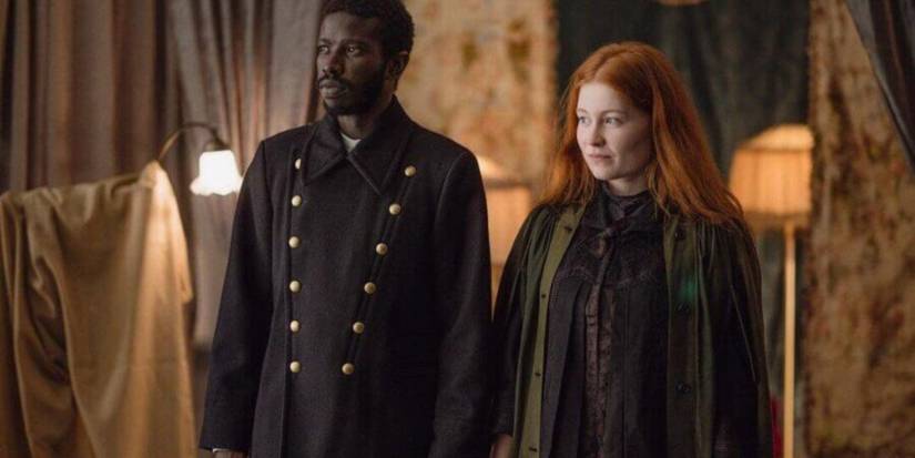 Characteres stand together in 1899