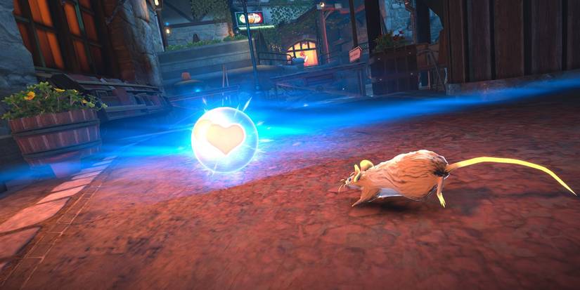 Player explores a French city as a mouse