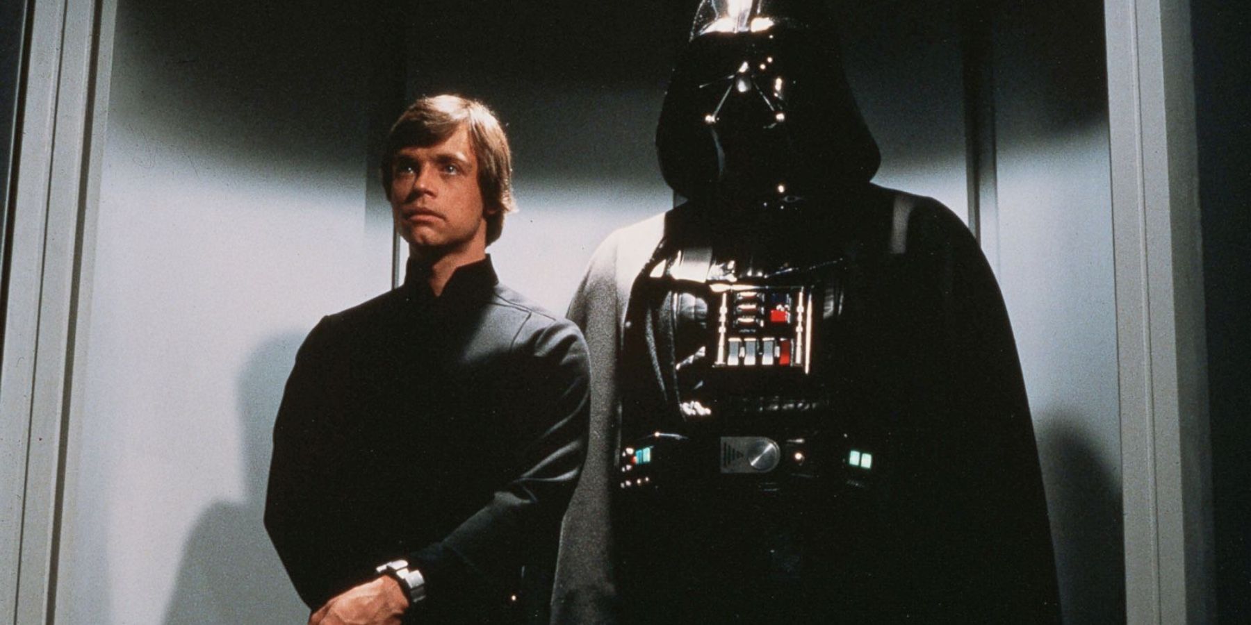 Luke-Skywalker-and-Darth-Vader-in-Star-Wars-Episode-6-Return-of-the-Jedi
