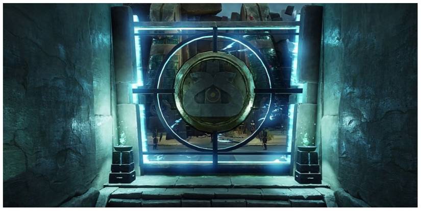 a gate from inside the Ennead Expedition in New World