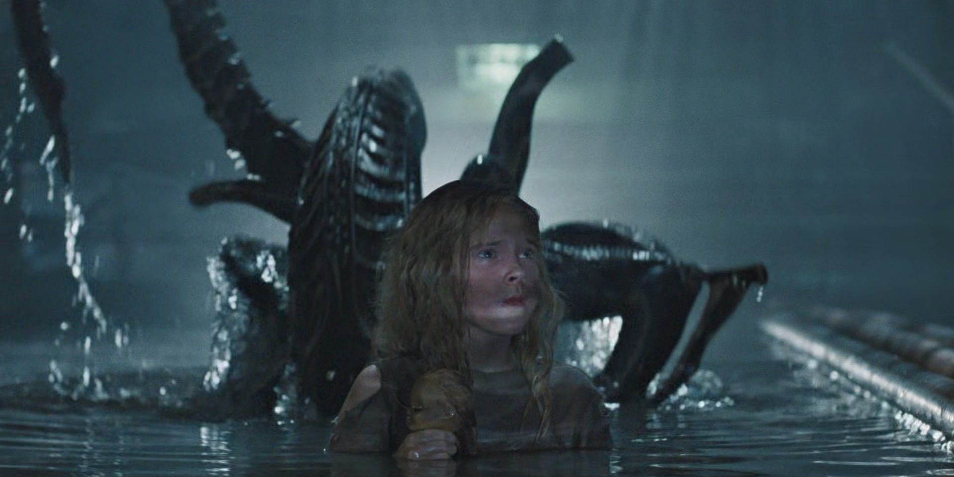 Newt_in_the_sewer_in_Aliens