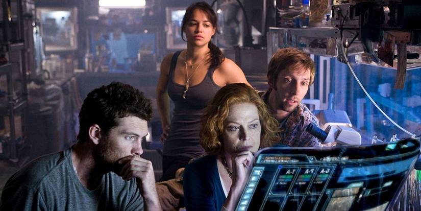 Jake Sully, Trudy, Grace and Norm in Avatar lab