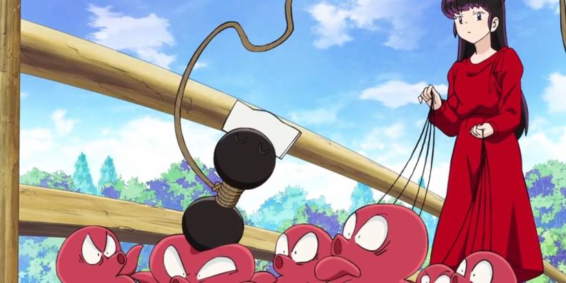 E14 Ryoko receiving the letter while walking octopuses