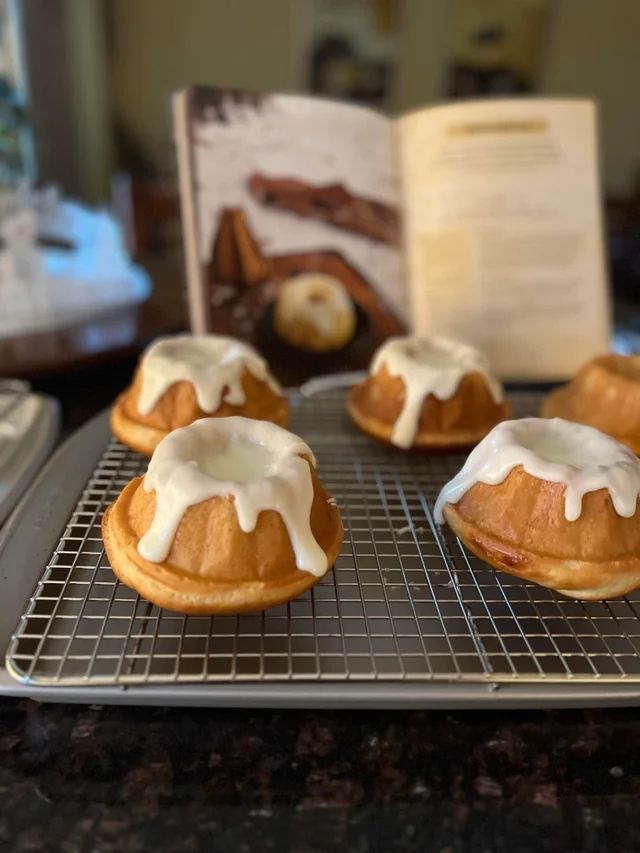 elder-scrolls-skyrim-homemade-sweetrolls