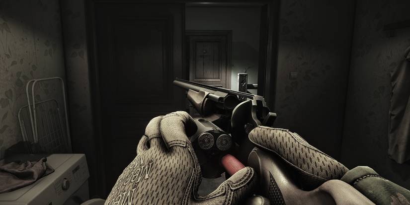 escape from tarkov player reloading MTS-255-12