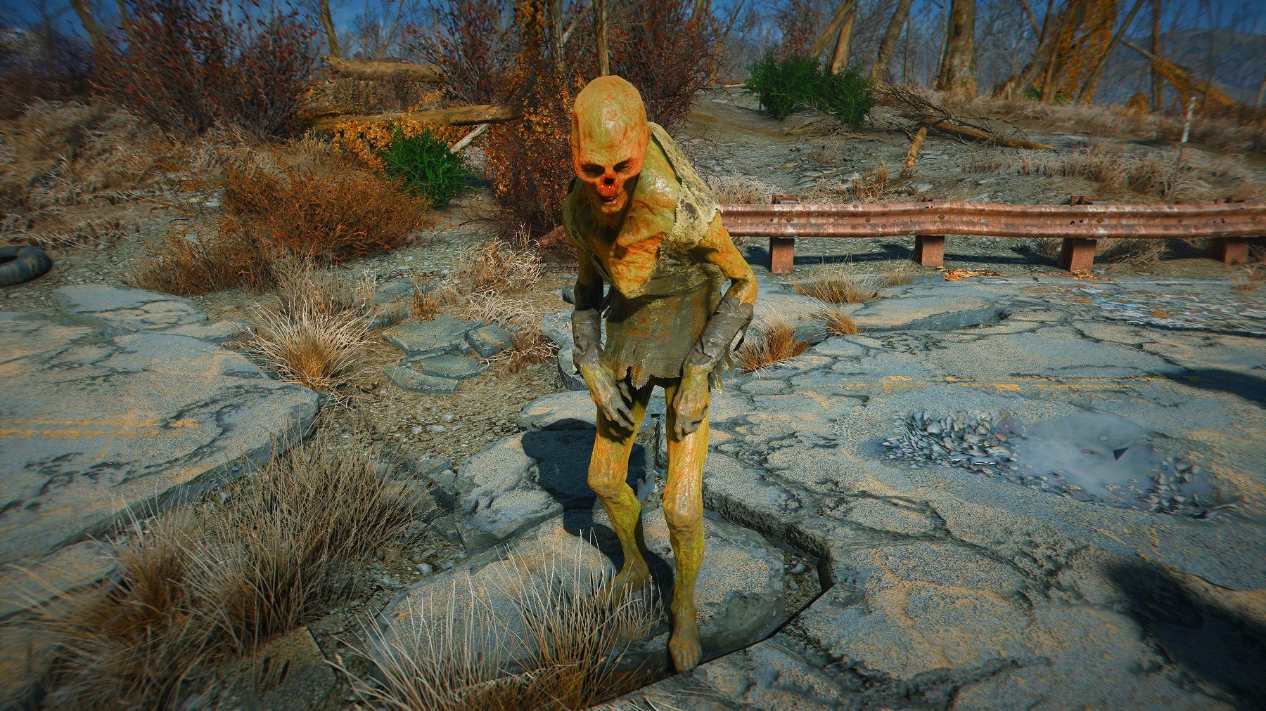 Image de Fallout 4 montrant une goule sauvage améliorée et plus effrayante dans la rue.