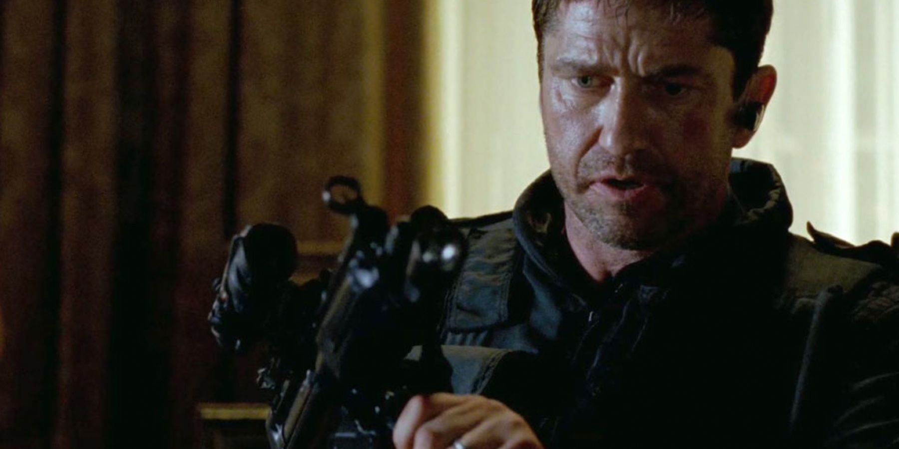 Gerard-Butler-in-Olympus-Has-Fallen