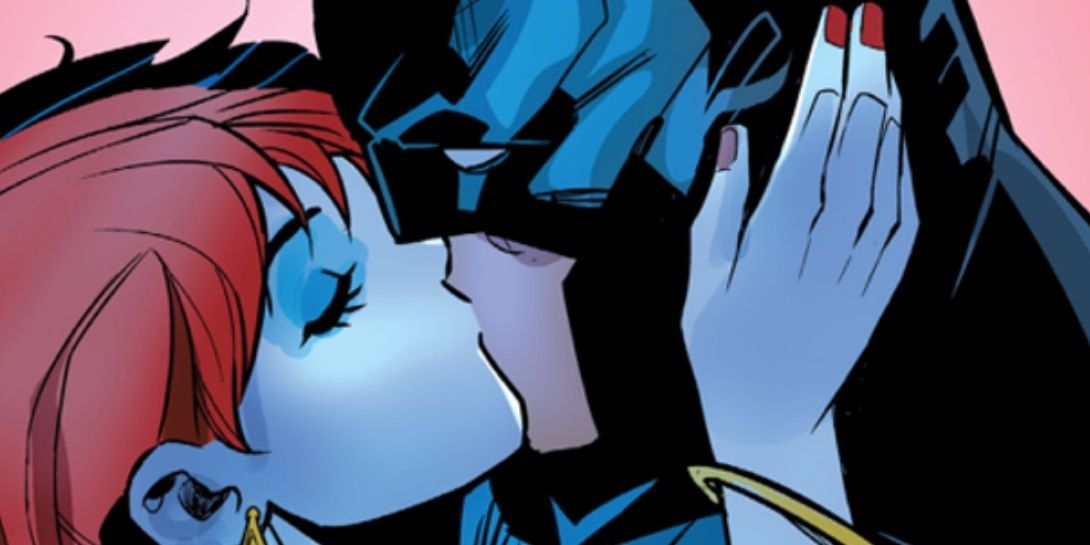 Harley kisses Batman