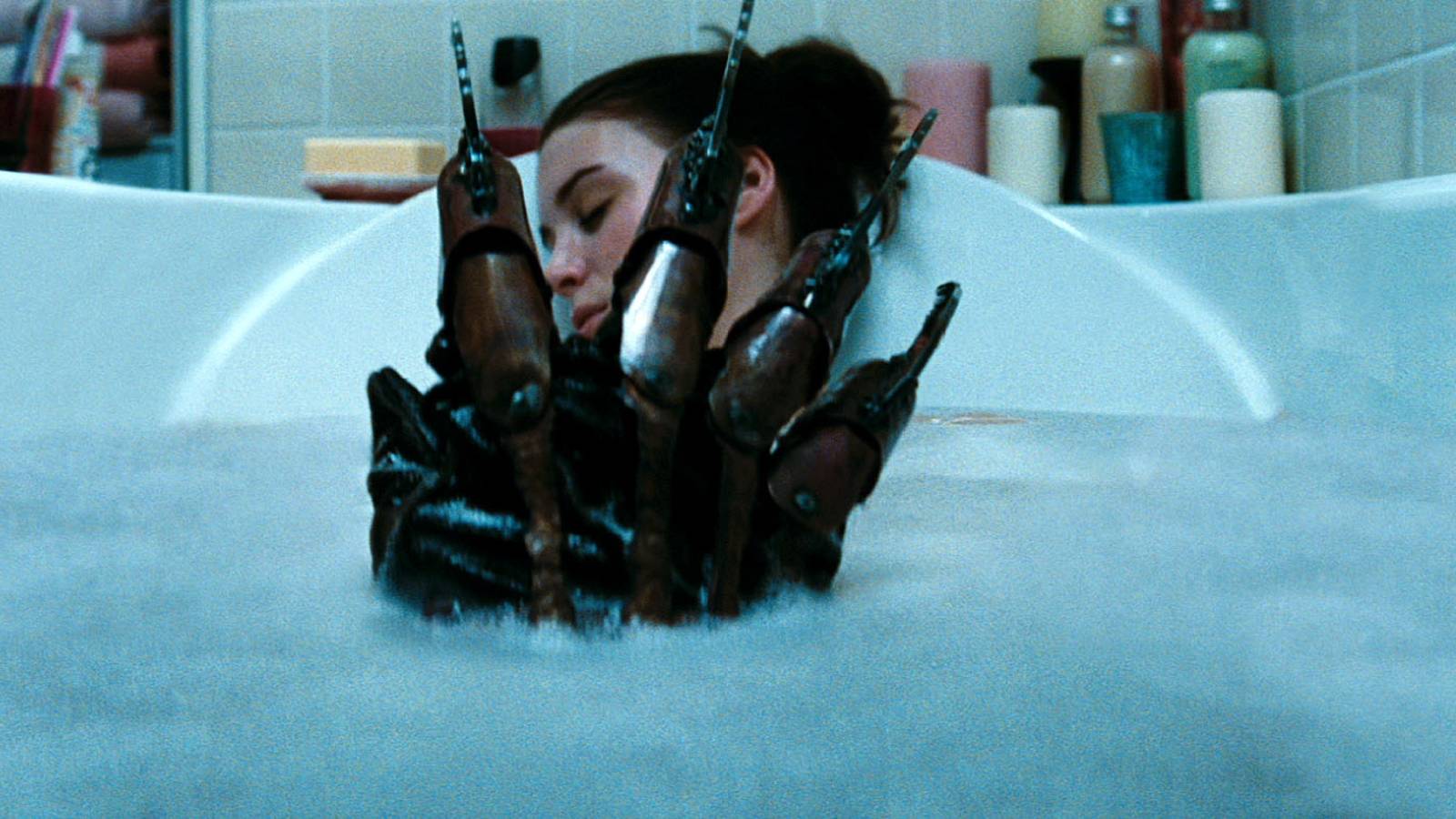 Rooney Mara as Nancy in the bathtub with Freddy Krueger's glove in A Nightmare On Elm Street (2010)