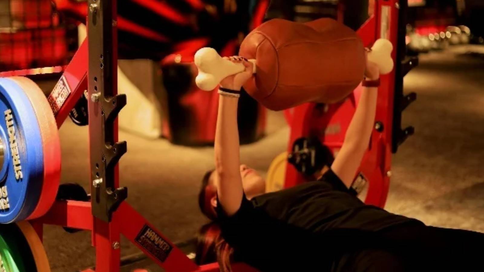 one-piece-bragmen-gym-lifting