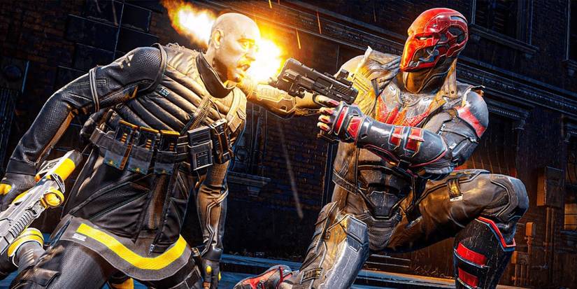 Red Hood taking down an opponent