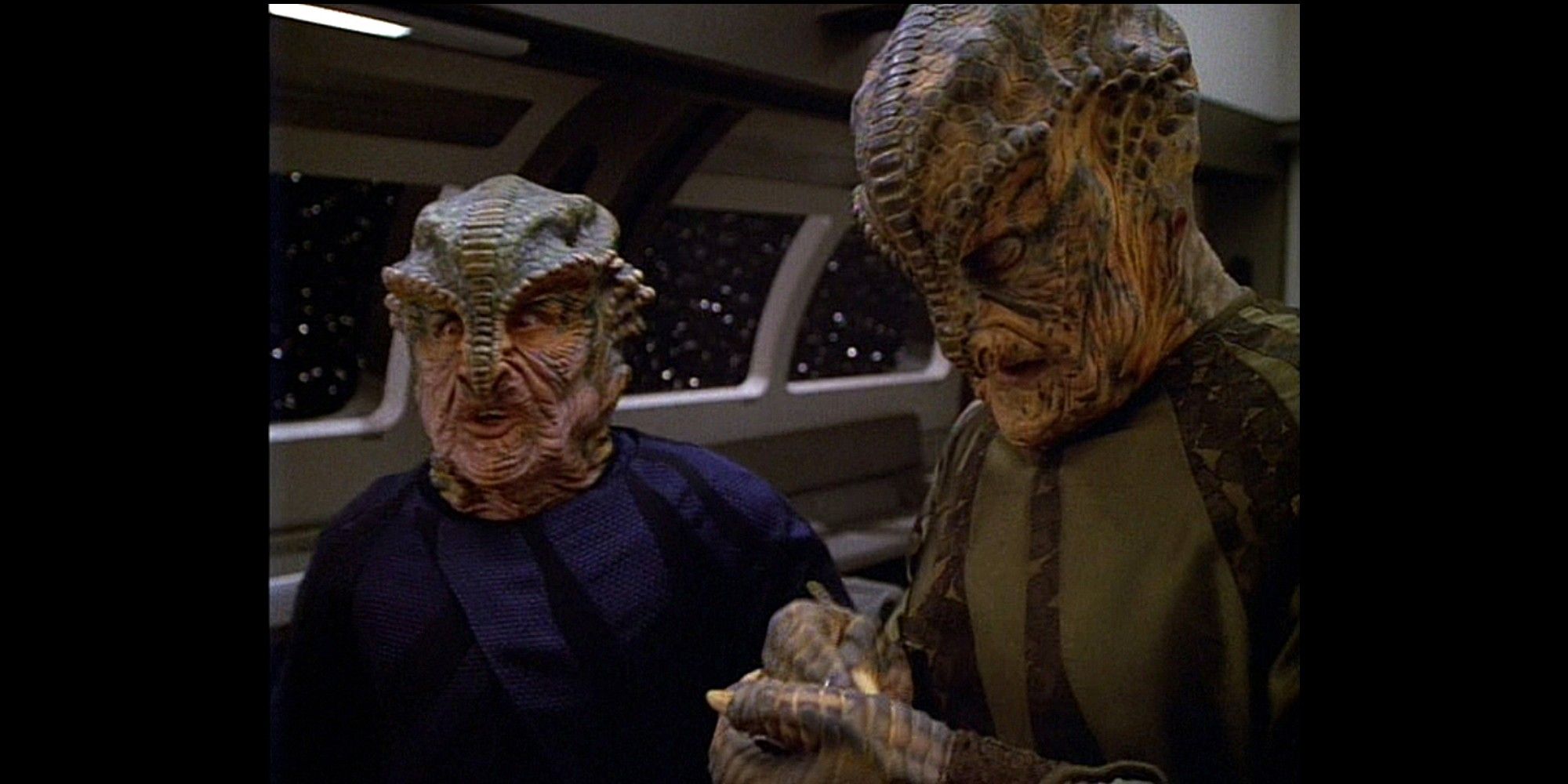 Members of the Voth species in Voyager's mess hall