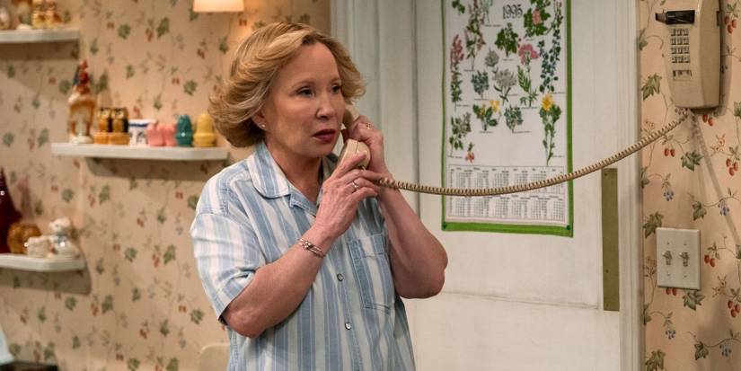 That '90s Show Kitty On the Phone