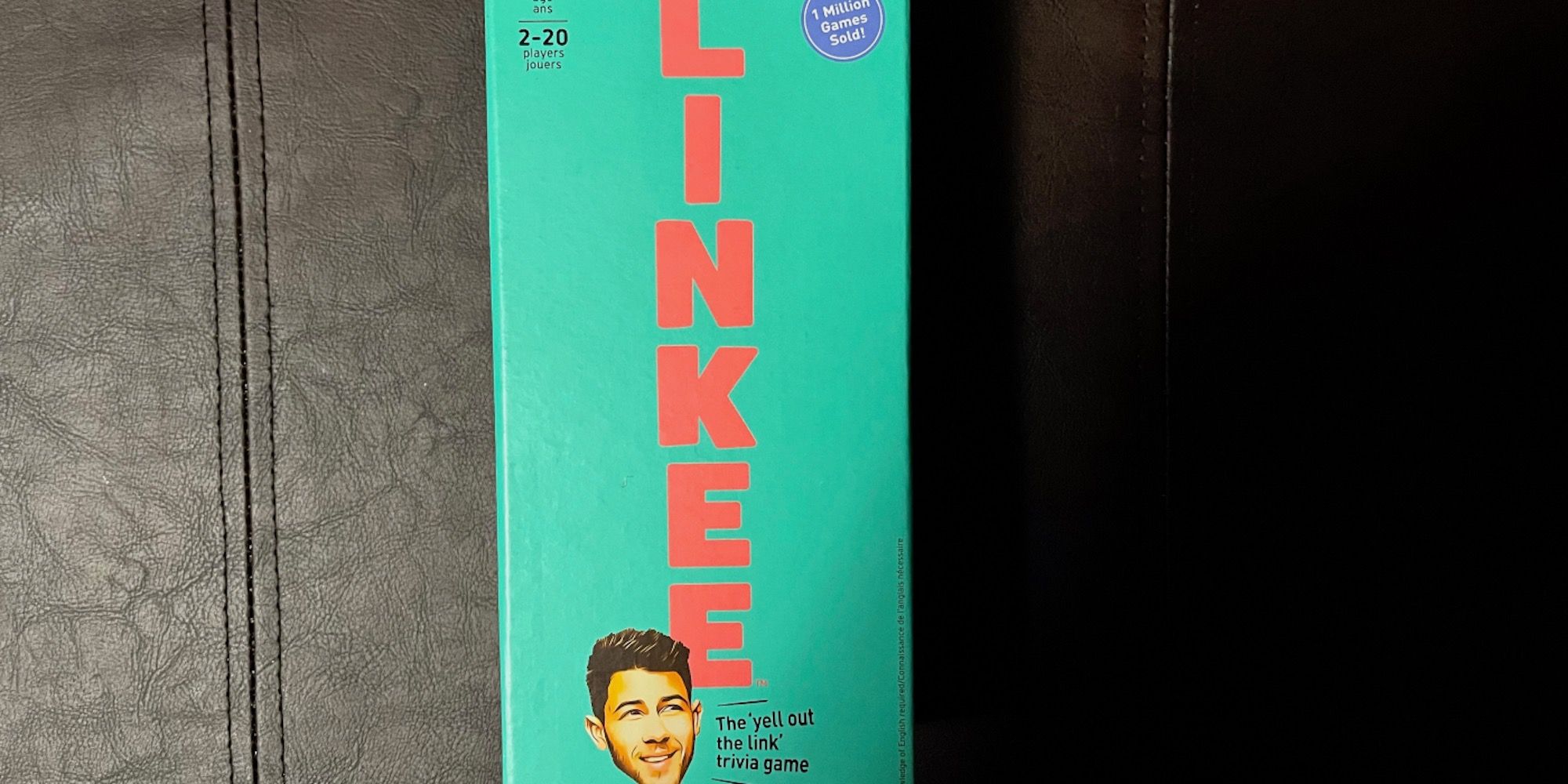 The board game box for Linkee