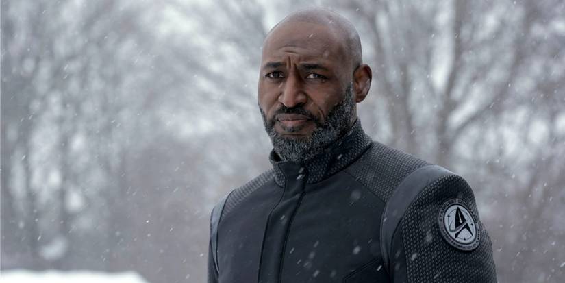 Adrian Holmes as Robert April Star Trek Strange New Worlds