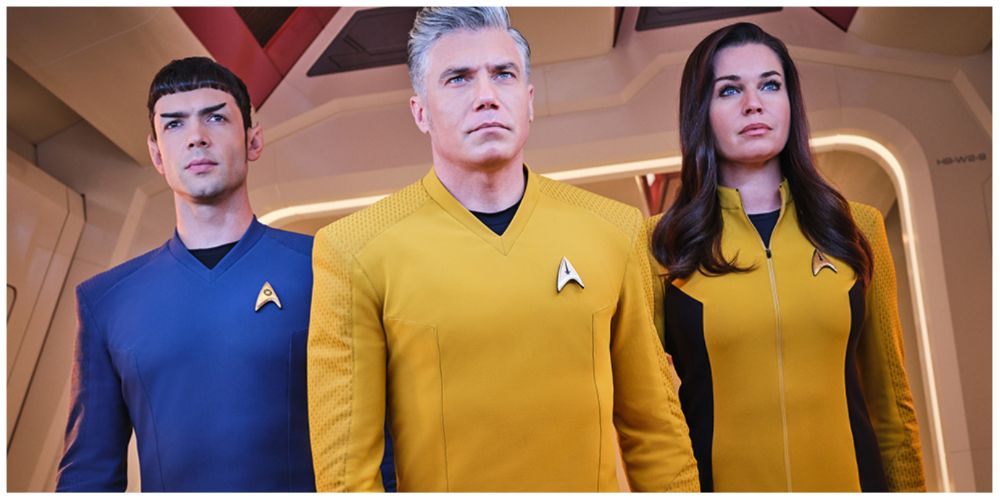 Ethan Peck as Spock. Anson Mount as Christopher Pike. Rebecca Romijn as Number One.