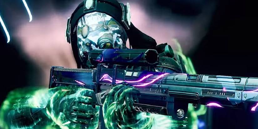 The Hunter's new anti-flinch exotic helmet in Lightfall