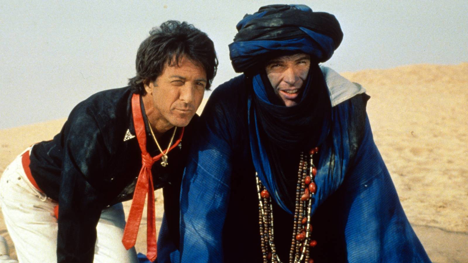Dustin_Hoffman_and_Warren_Beatty_in_the_desert_in_Ishtar