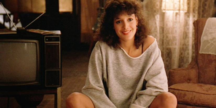 flashdance-sweatshirt-jennifer-beals