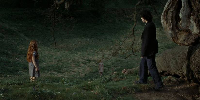 Harry-Potter-Deathly-Hallows-Part-2-severus-snape-and-lily-evans-petunia in their hometown