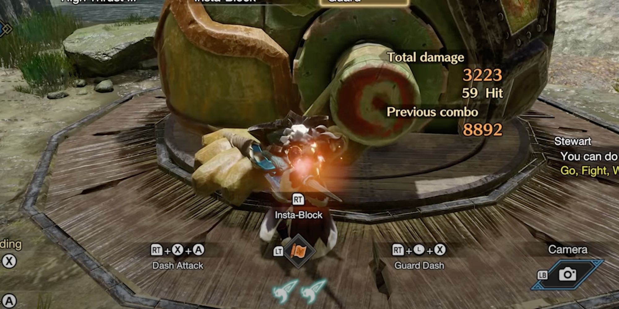 A hunter attacking a dummy monster with Powder Mantle Lance
