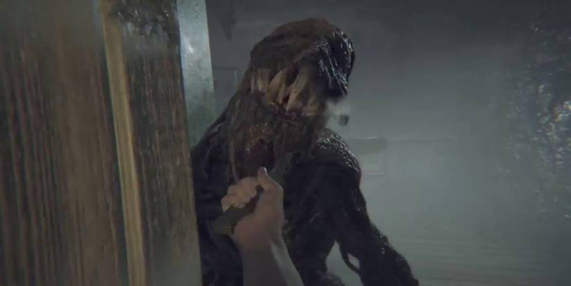 molded vs knife in resident evil 7