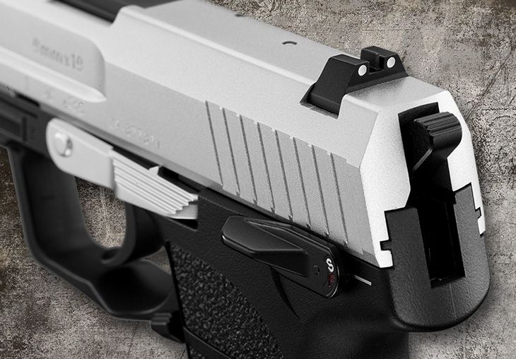 Resident Evil 4 Unveils Airsoft Replica of Leon's Gun