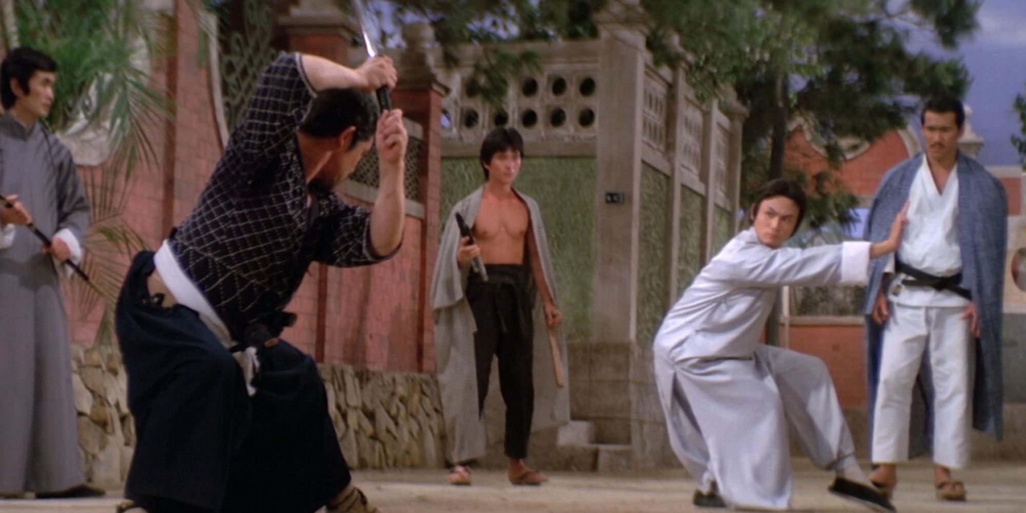 fight in Shaolin Challenges Ninja