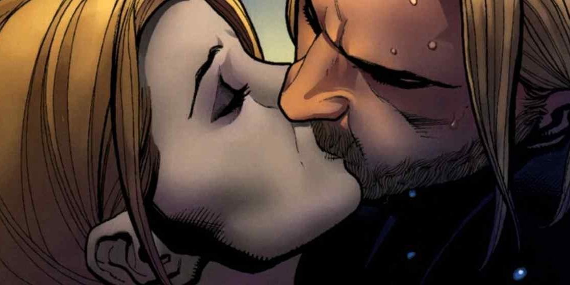 Thor kisses Valkyrie