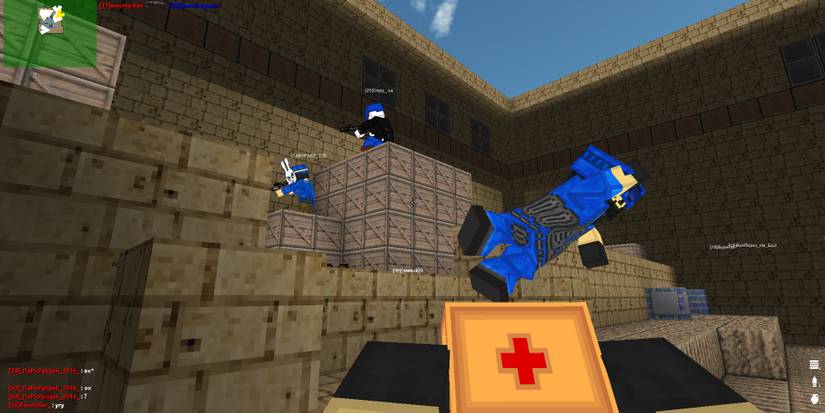 A member of the Blue Team falling while the player carries first aid in Blockade