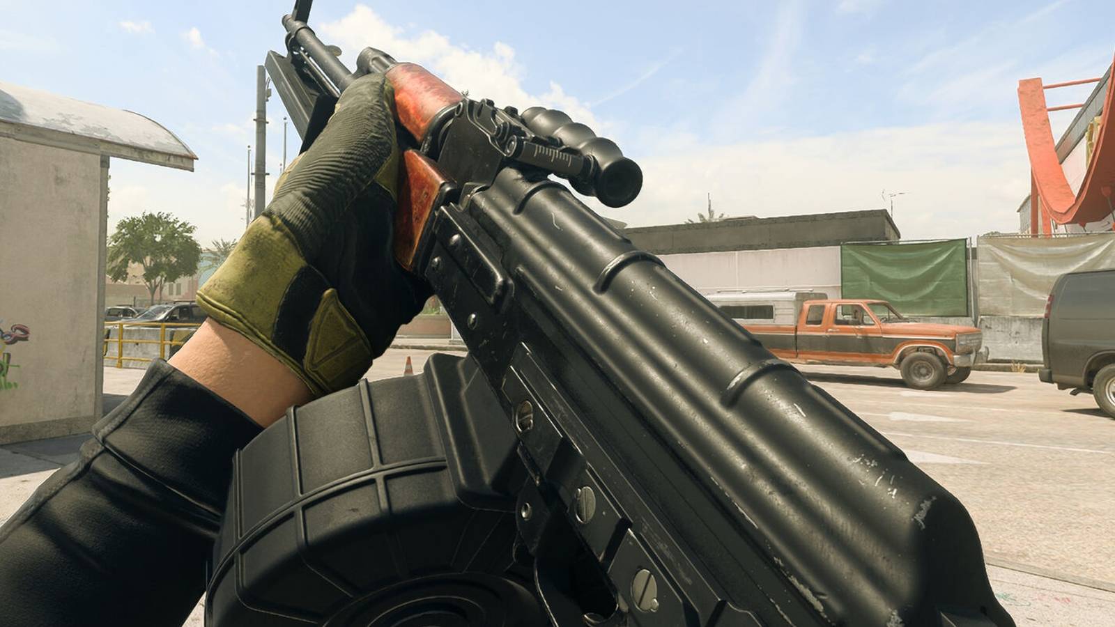 Screenshot of an RPK submachine gun from Call of Duty: Warzone 2
