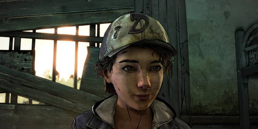 Clementine in an abadoned and boarded up building