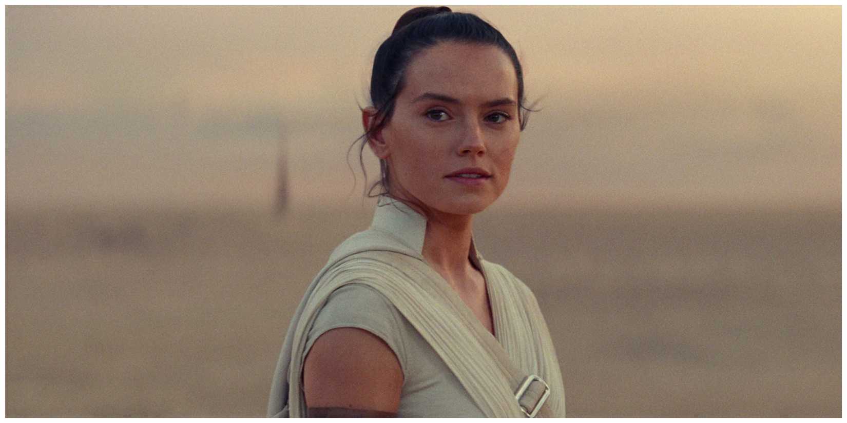 Rey in Star Wars: The Force Awakens