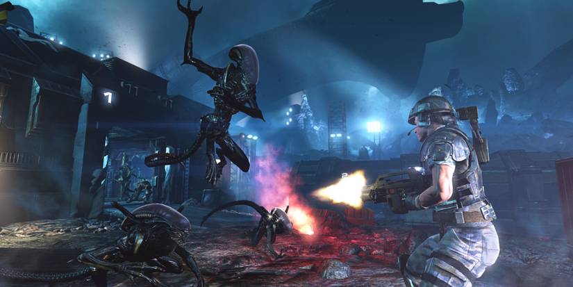 Fighting Xenomorphs in Aliens Colonial Marines