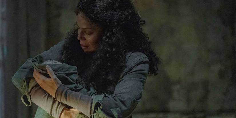 merle-dandridge-marlene-baby-ellie-the-last-of-us