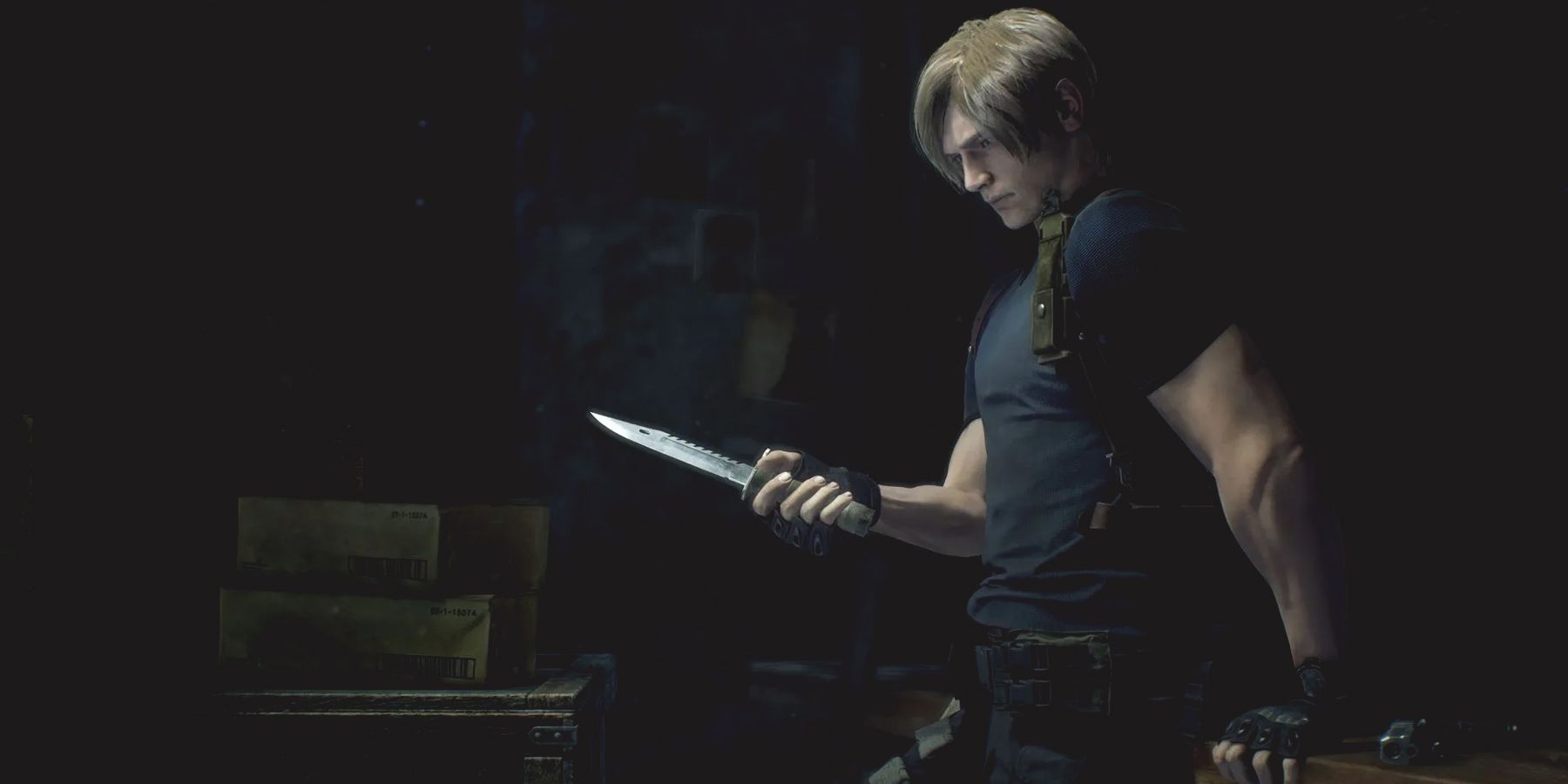 Resident Evil 4 Leon S. Kennedy looks at a knife