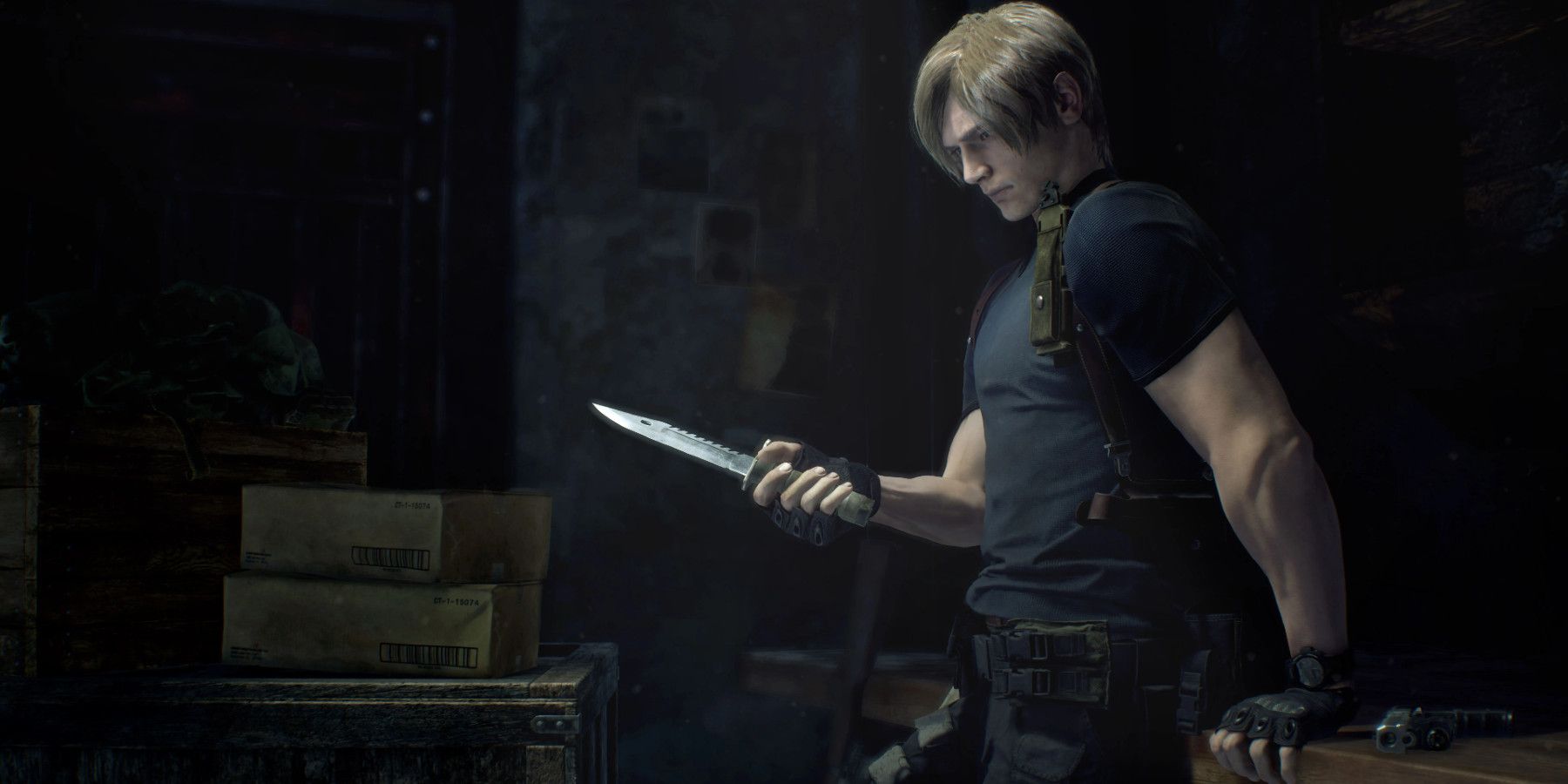 Resident Evil 4 Remake Leon Kennedy Leaning Against Desk With Knife