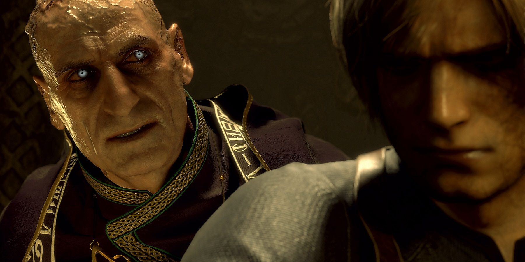 Image from the Resident Evil 4 remake showing Lord Saddler looking over Leon Kennedy's shoulder.