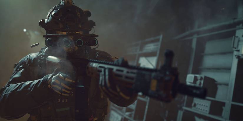 A player preparing to shoot in Modern Warfare 2
