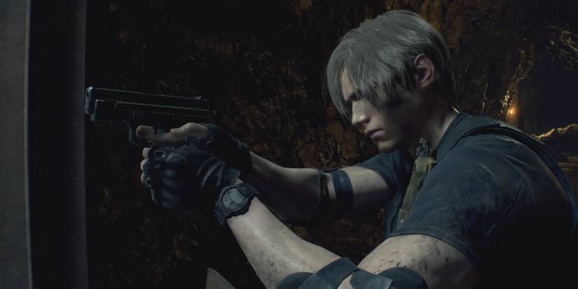 Leon aiming the Blacktail in Resident Evil 4 remake