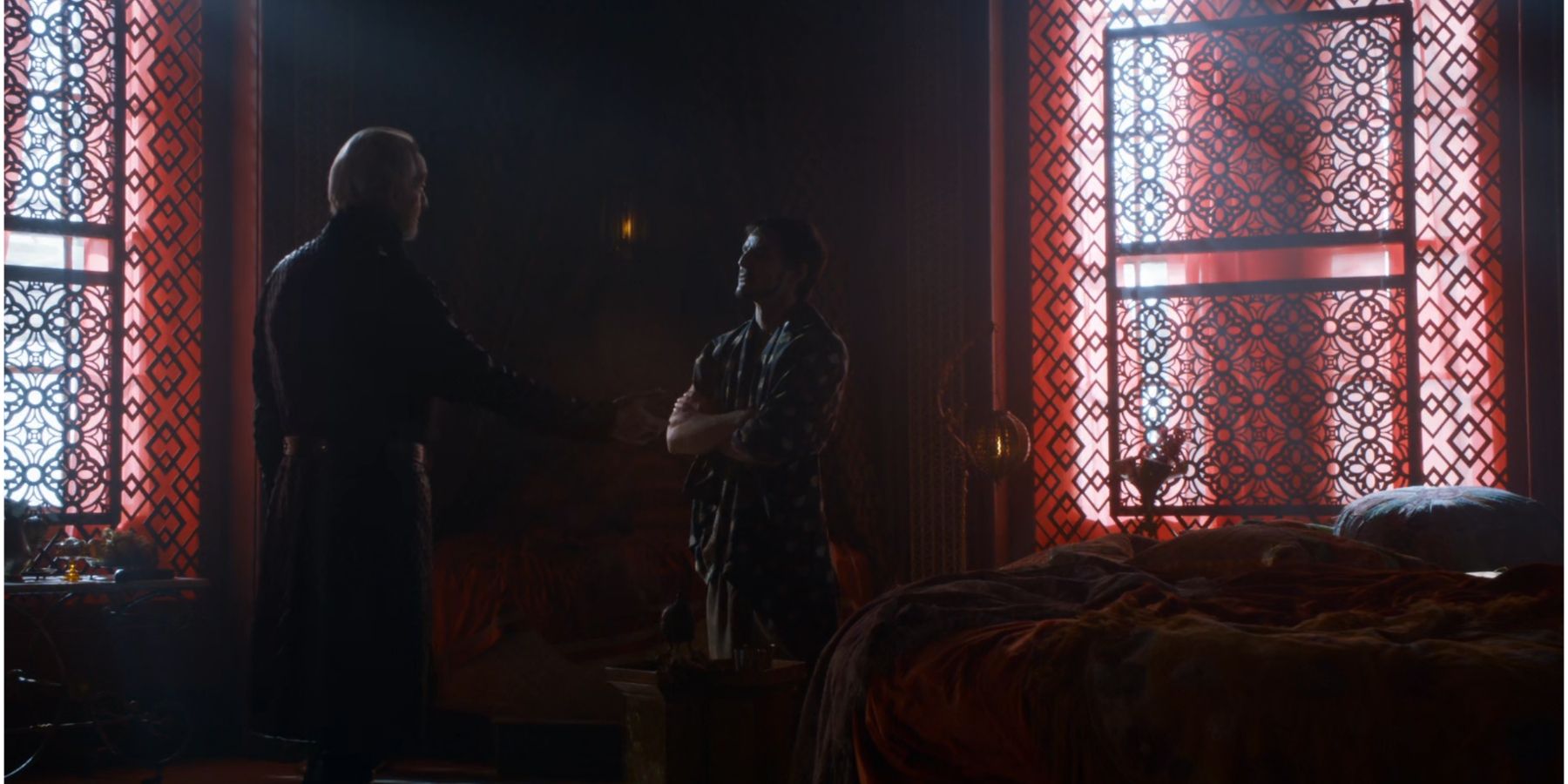 Tywin Lannister and Oberyn Martell (Pedro Pascal) in Game of Thrones.