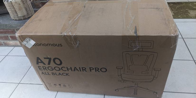 ErgoChair Pro Box