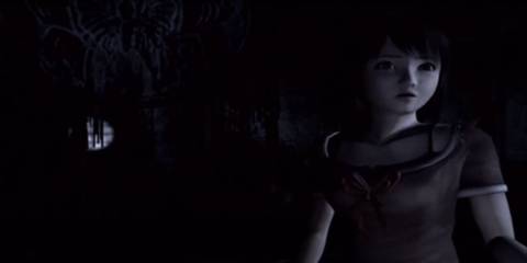 Fatal Frame girl outside looking for something in the dark
