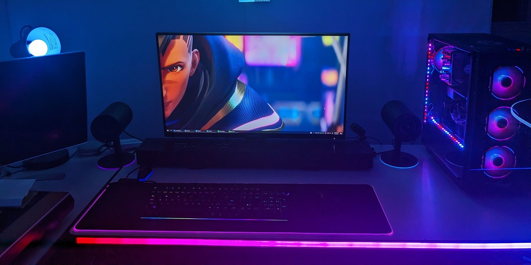 GGovee Neon Rope Light for Desk Razer Axon