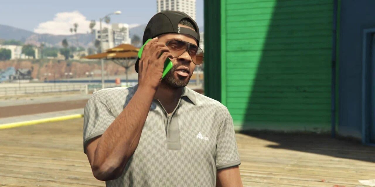 Grand Theft Auto 5 Franklin on the phone