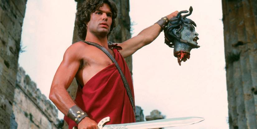 perseus holding the head of medusa